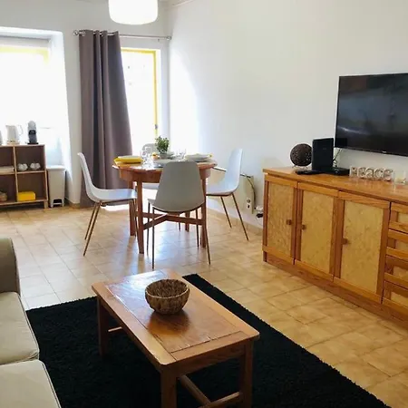 Apartamento, Clube Da Rocha, 5min Da Apartamento